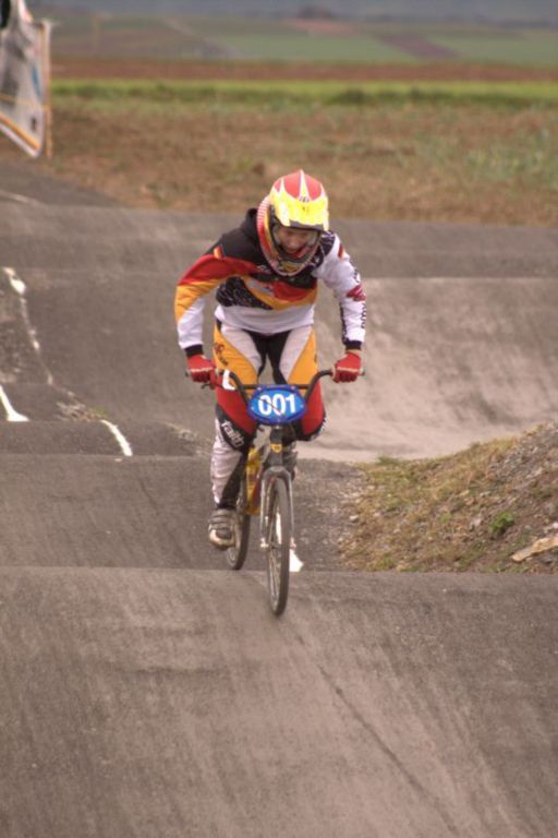 Du betrachtest gerade BMX Race 2012
